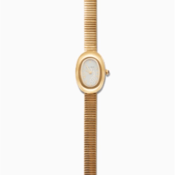 Luxurious Gold Women's Watch - Picture 3 of 5